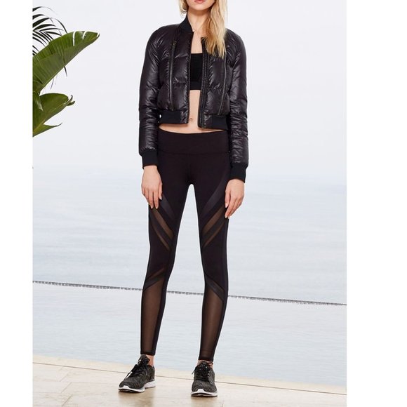 ALO Yoga Pants - NEW! ALO Yoga Epic Leggings